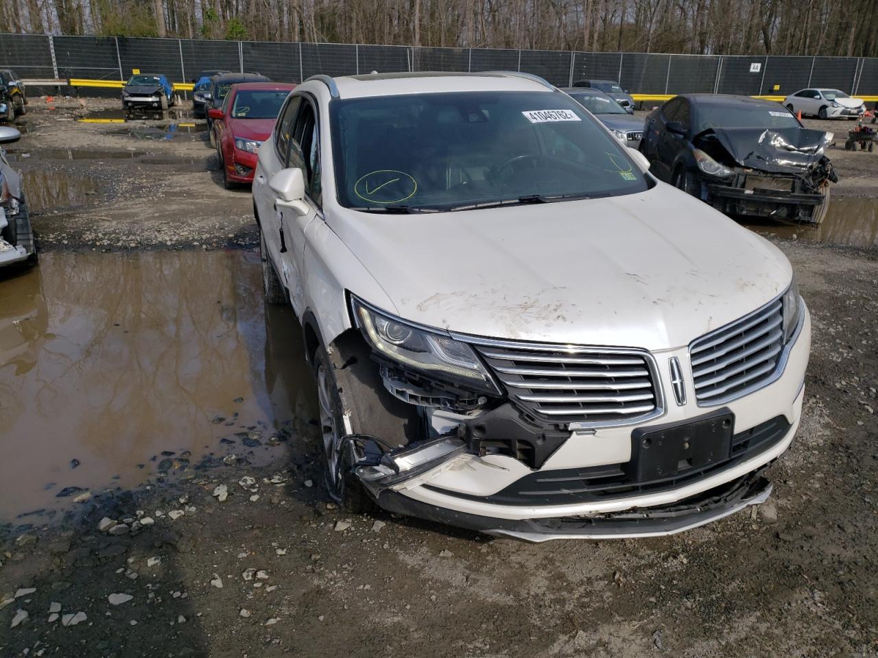 Photo 9 from auction – 2018 LINCOLN MKC SELECT with VIN 5LMCJ2D92JUL08000