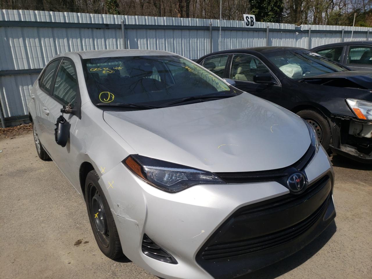 TOYOTA COROLLA L 2018 with VIN 2T1BURHE2JC123601 - Photo from auction