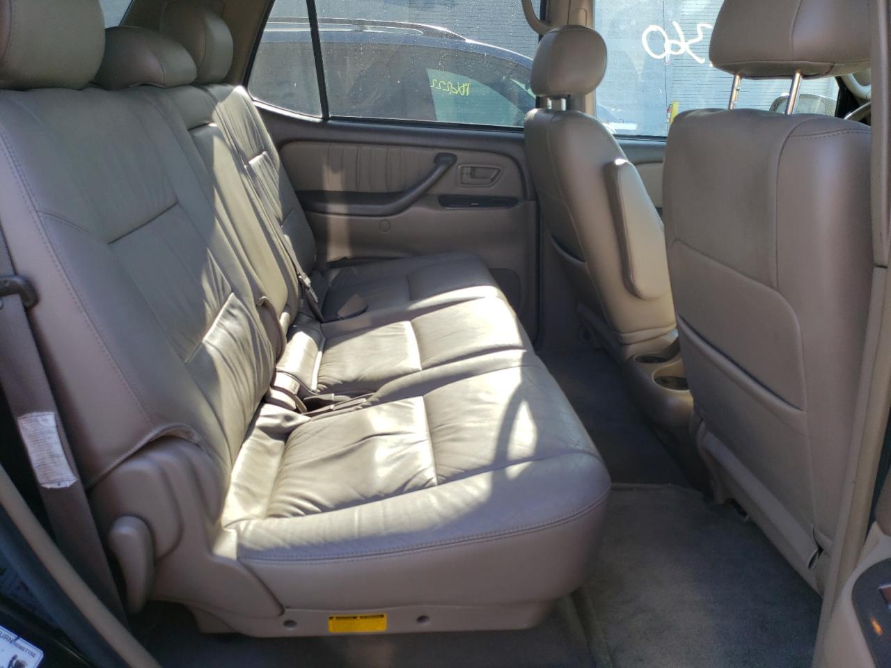 Photo 6 from auction – 2004 TOYOTA SEQUOIA LI with VIN 5TDZT38AX4S227440