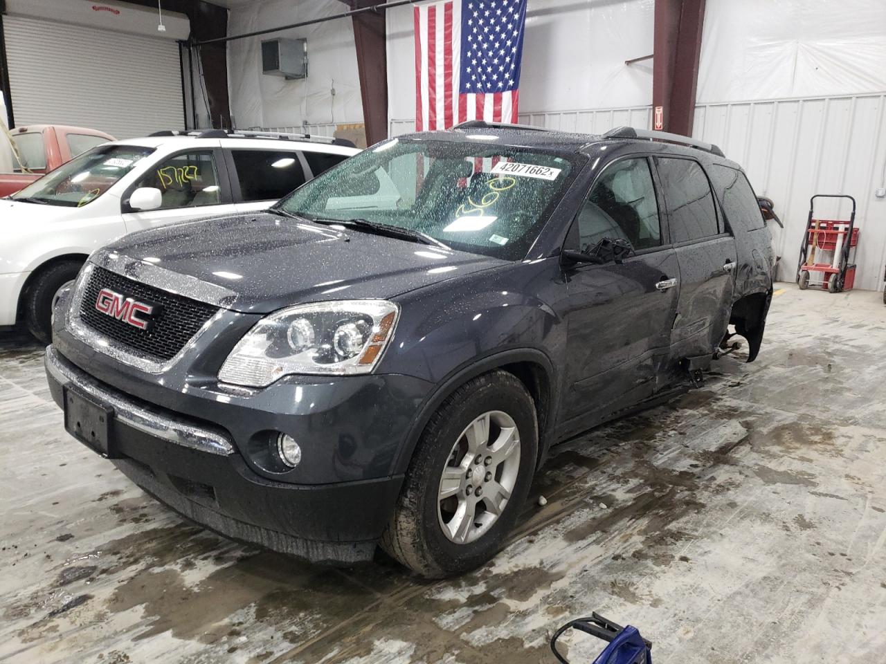 Photo 2 from auction – 2012 GMC ACADIA SLE with VIN 1GKKRPED2CJ262625