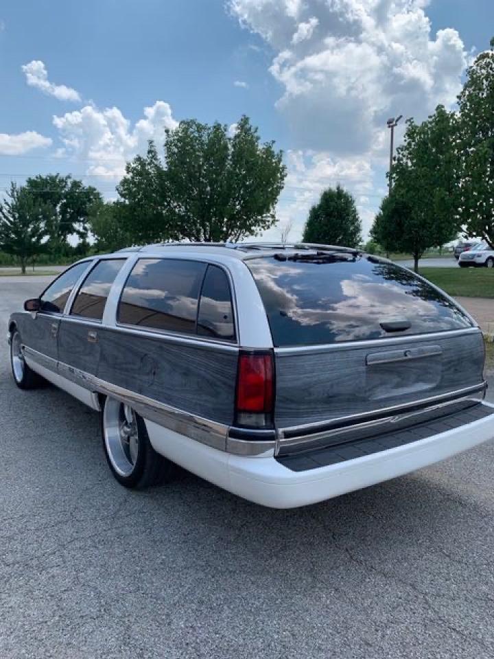صورة رقم 3 من المزاد - 1993 BUICK ROADMASTER مع VIN 1G4BR8372PW404605