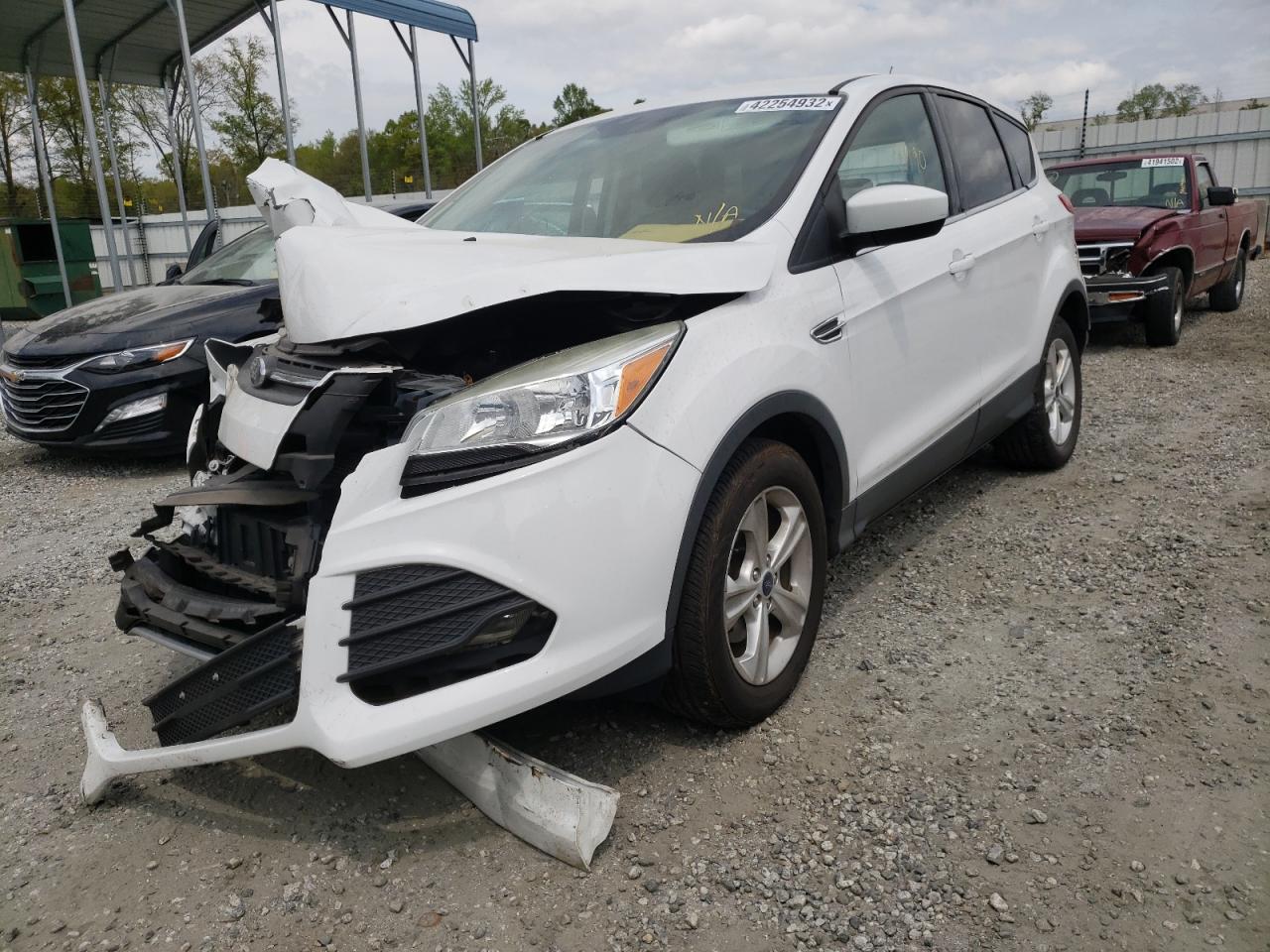 Photo 2 from auction – 2015 FORD ESCAPE SE with VIN 1FMCU0G71FUB95303