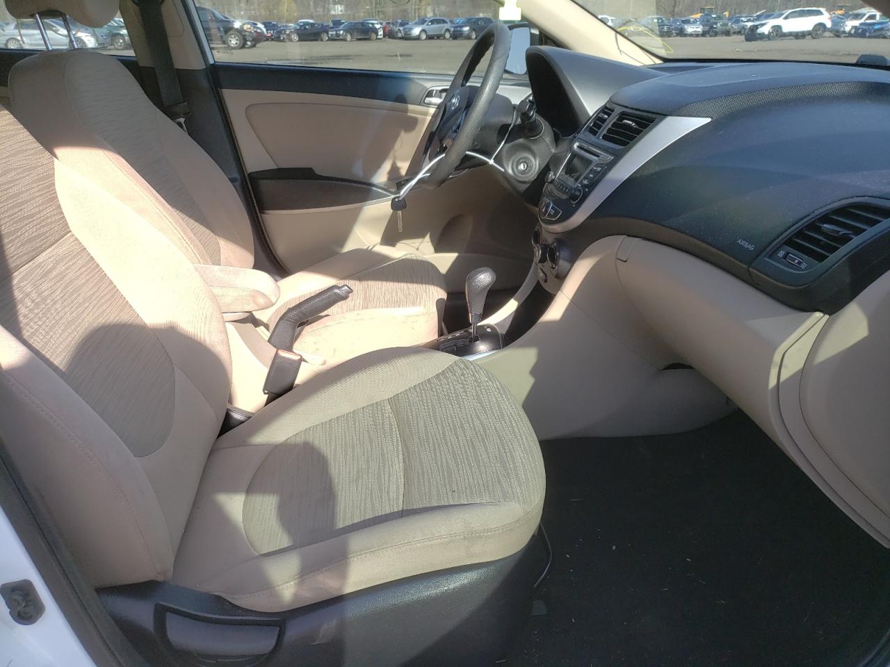 Photo 5 from auction – 2016 HYUNDAI ACCENT SE with VIN KMHCT4AE5GU117190