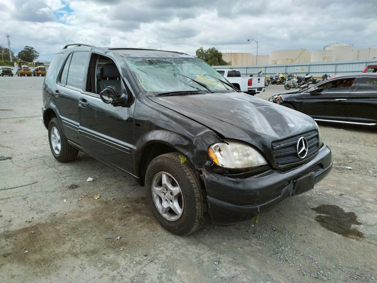 MERCEDES-BENZ ML 320 2001 with VIN 4JGAB54E01A289115 - Photo from auction