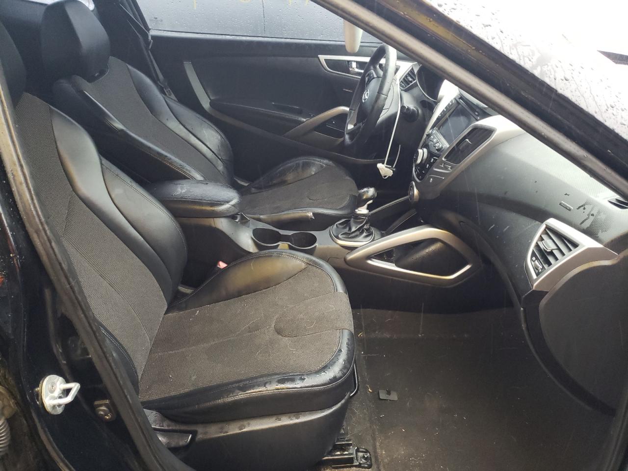 Photo 5 from auction – 2012 HYUNDAI VELOSTER with VIN KMHTC6AD4CU032614