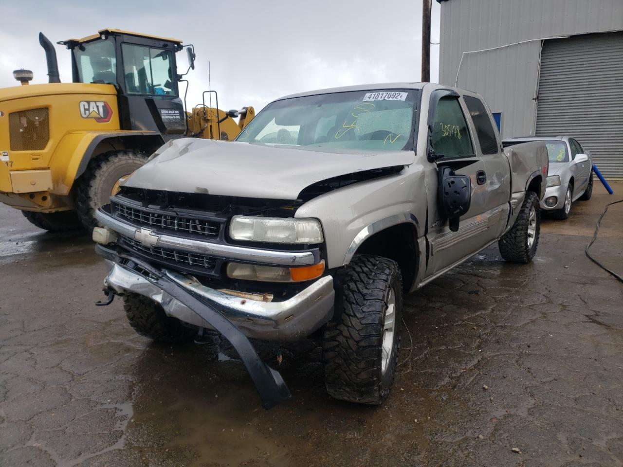 Photo 2 from auction – 2000 CHEVROLET SILVERADO with VIN 1GCEK19T6YZ249980