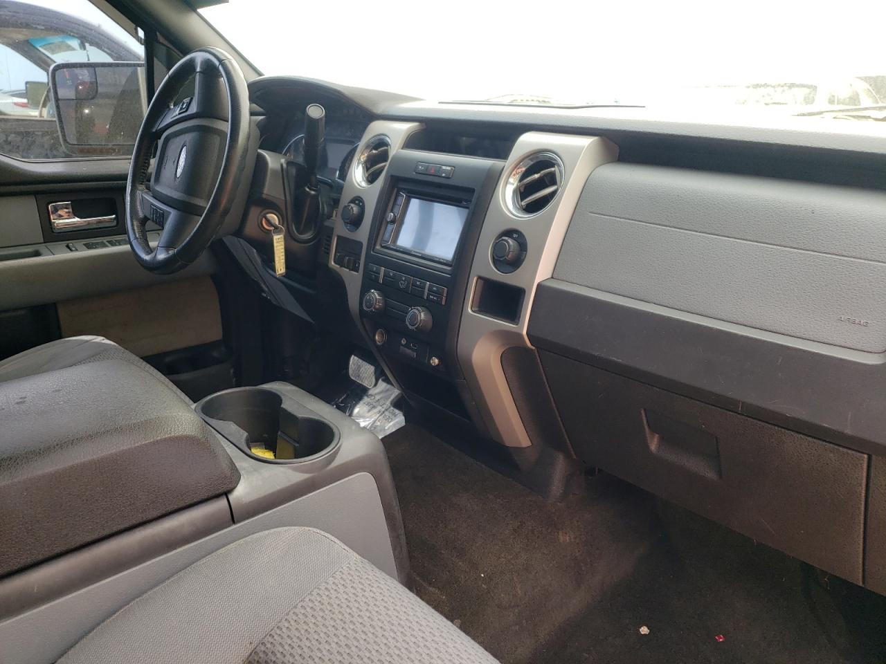 Photo 9 from auction – 2012 FORD F150 SUPER with VIN 1FTFX1CF8CFA52571