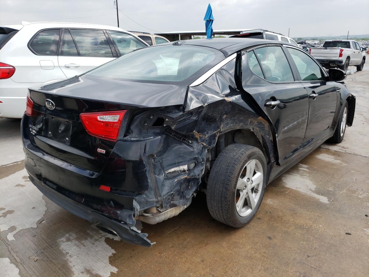 Photo 4 from auction – 2015 KIA OPTIMA LX with VIN 5XXGM4A72FG489451