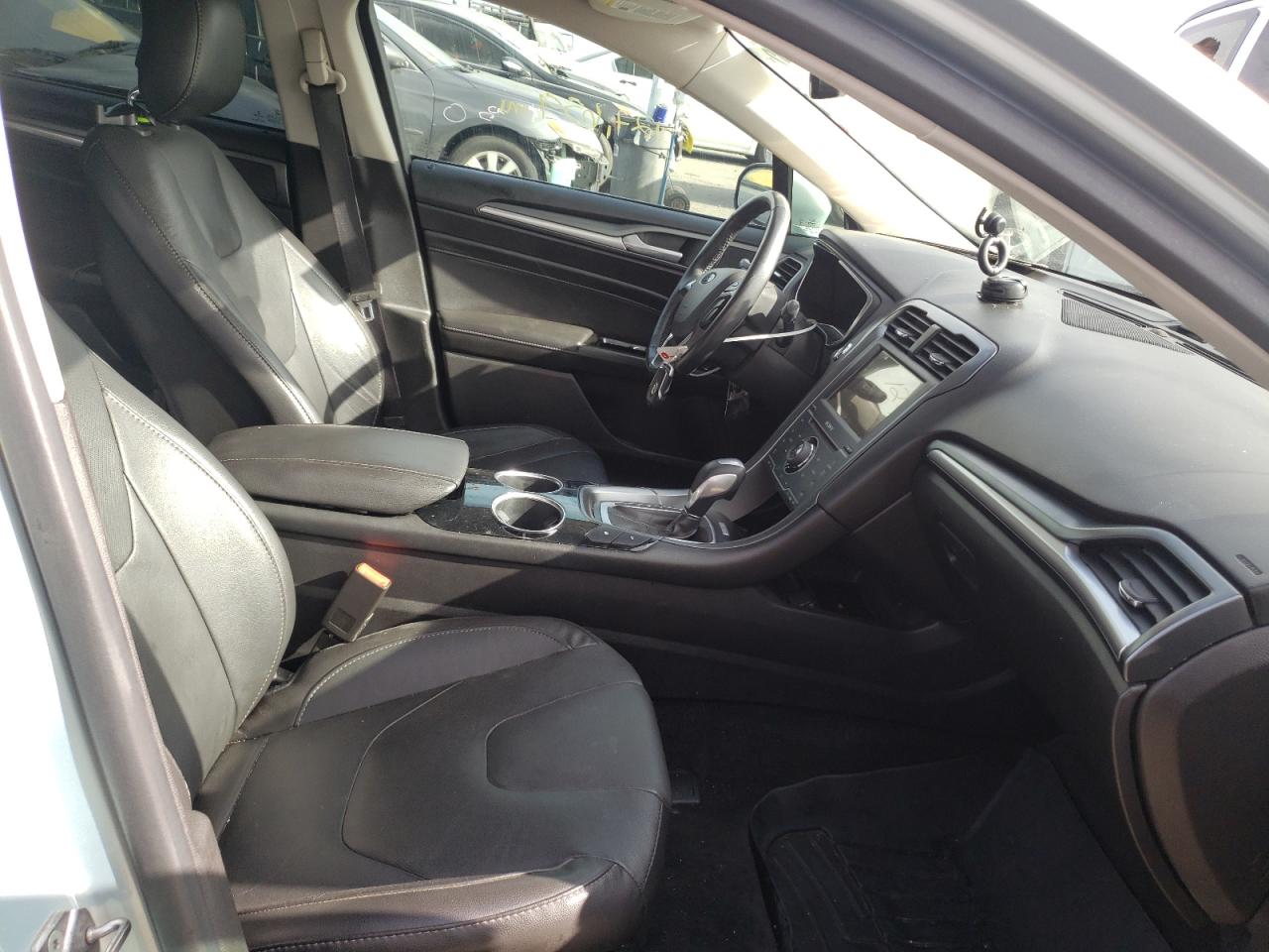 Photo 5 from auction – 2013 FORD FUSION TIT with VIN 3FA6P0SU1DR332367