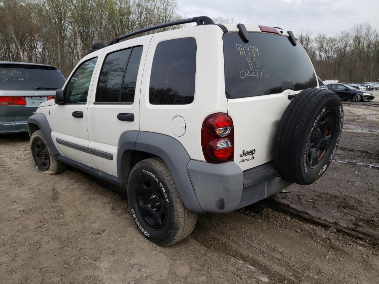 Photo 3 from auction – 2005 JEEP LIBERTY SP with VIN 1J4GL48K65W541782