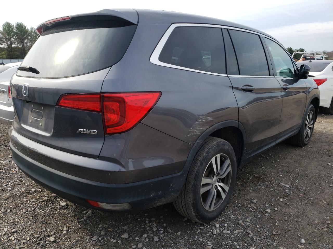 Photo 4 from auction – 2018 HONDA PILOT EXL with VIN 5FNYF6H51JB050204