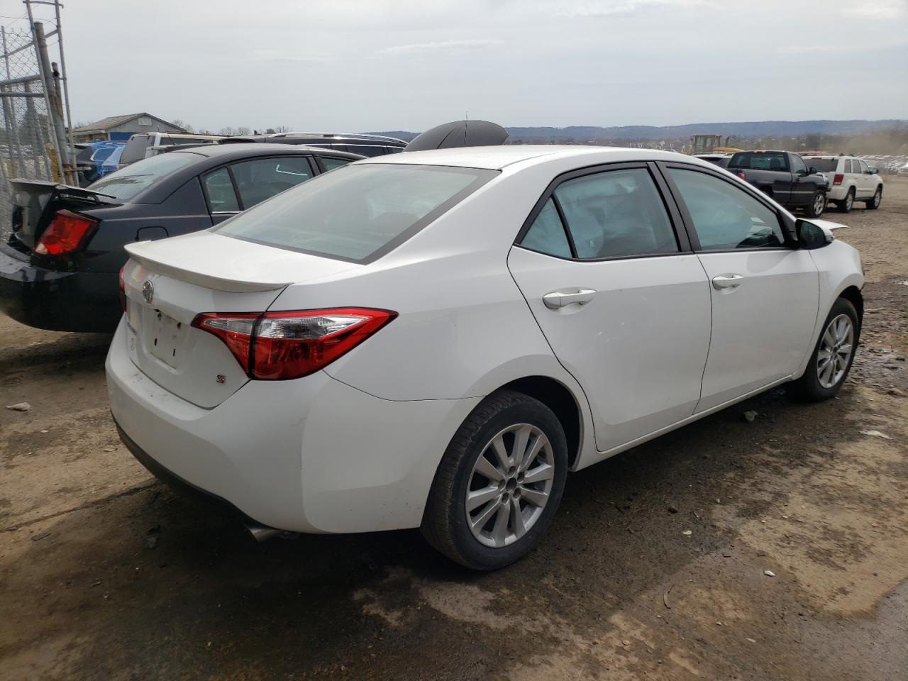 Photo 4 from auction – 2015 TOYOTA COROLLA L with VIN 2T1BURHE5FC415380