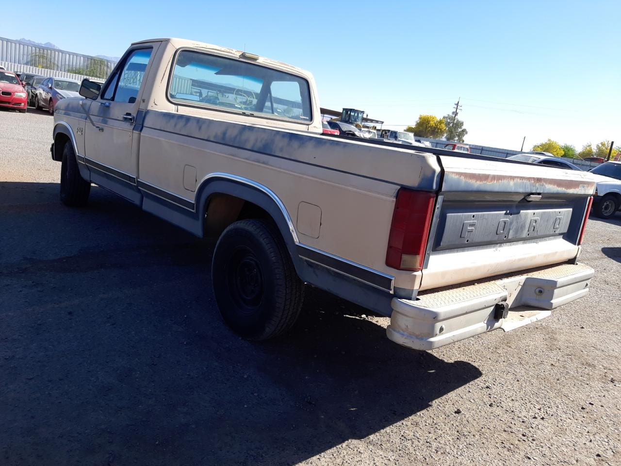 Photo 3 from auction – 1986 FORD F150 with VIN 1FTEF15N0GPB20106