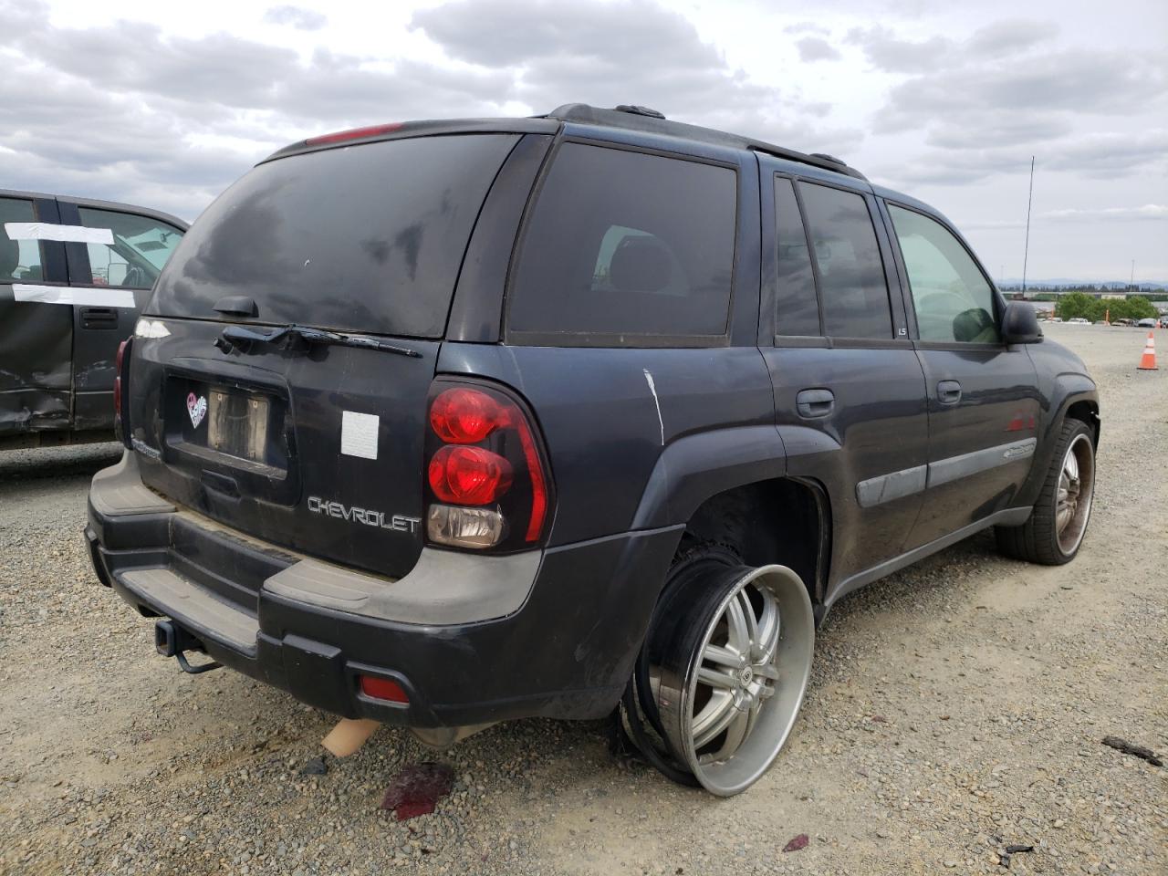 Photo 4 from auction – 2003 CHEVROLET TRAILBLAZE with VIN 1GNDS13S032290626