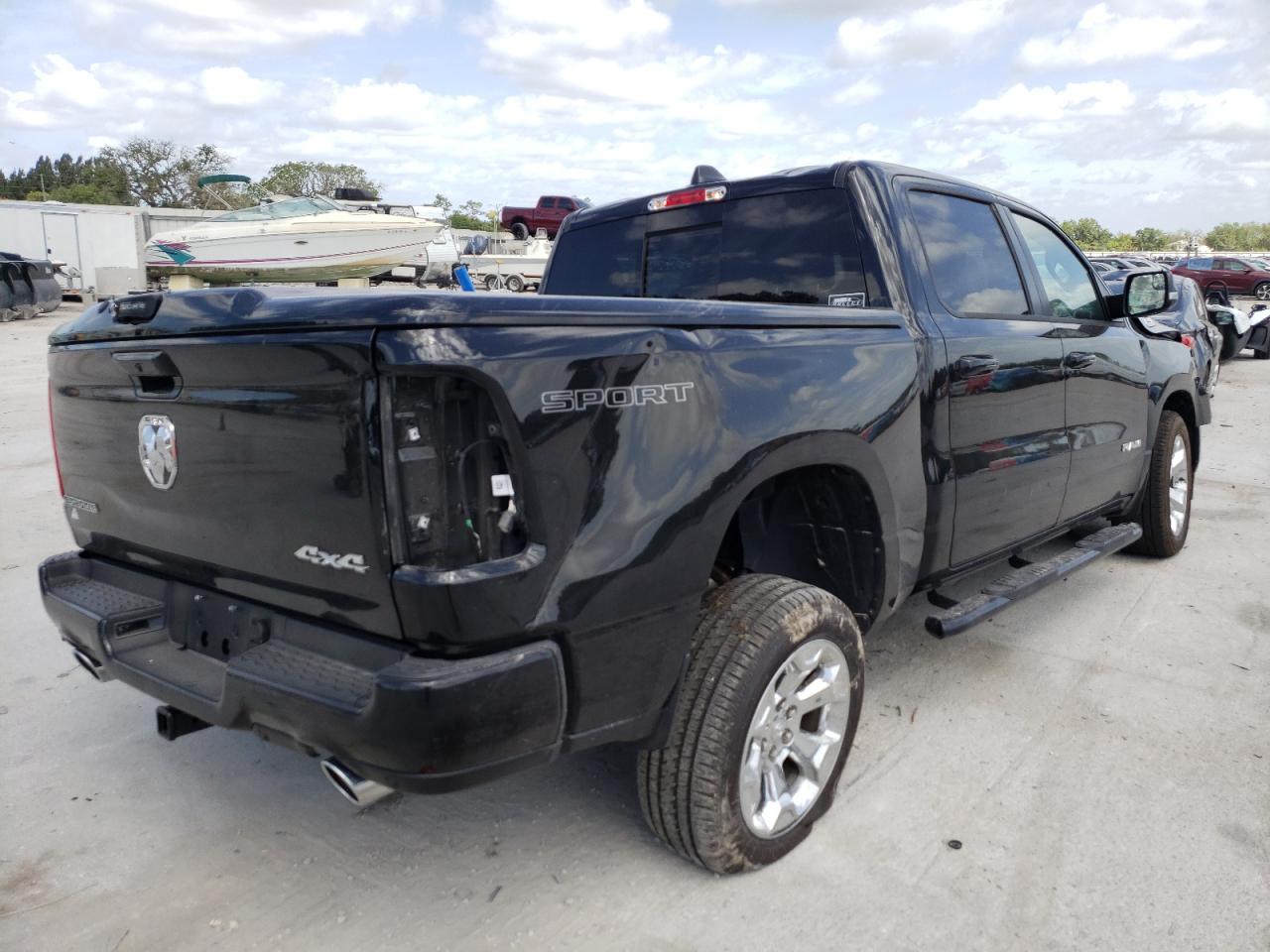 Photo 4 from auction – 2022 RAM 1500 BIG H with VIN 1C6SRFFM6NN165287