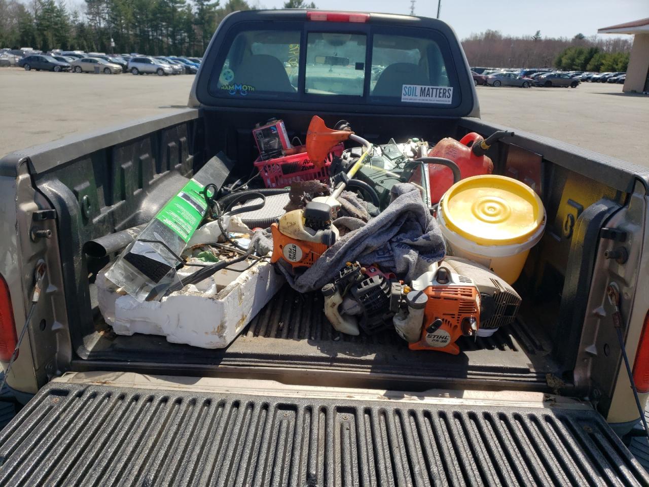 Photo 6 from auction – 2004 FORD F-150 HERI with VIN 2FTRF08W74CA42422