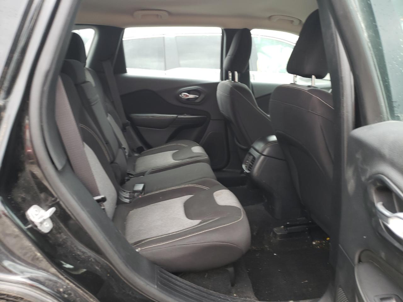 Photo 6 from auction – 2014 JEEP CHEROKEE S with VIN 1C4PJLAB2EW221469