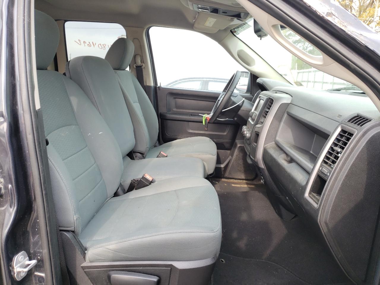 Photo 5 from auction – 2016 RAM 1500 ST with VIN 1C6RR7FG5GS315456