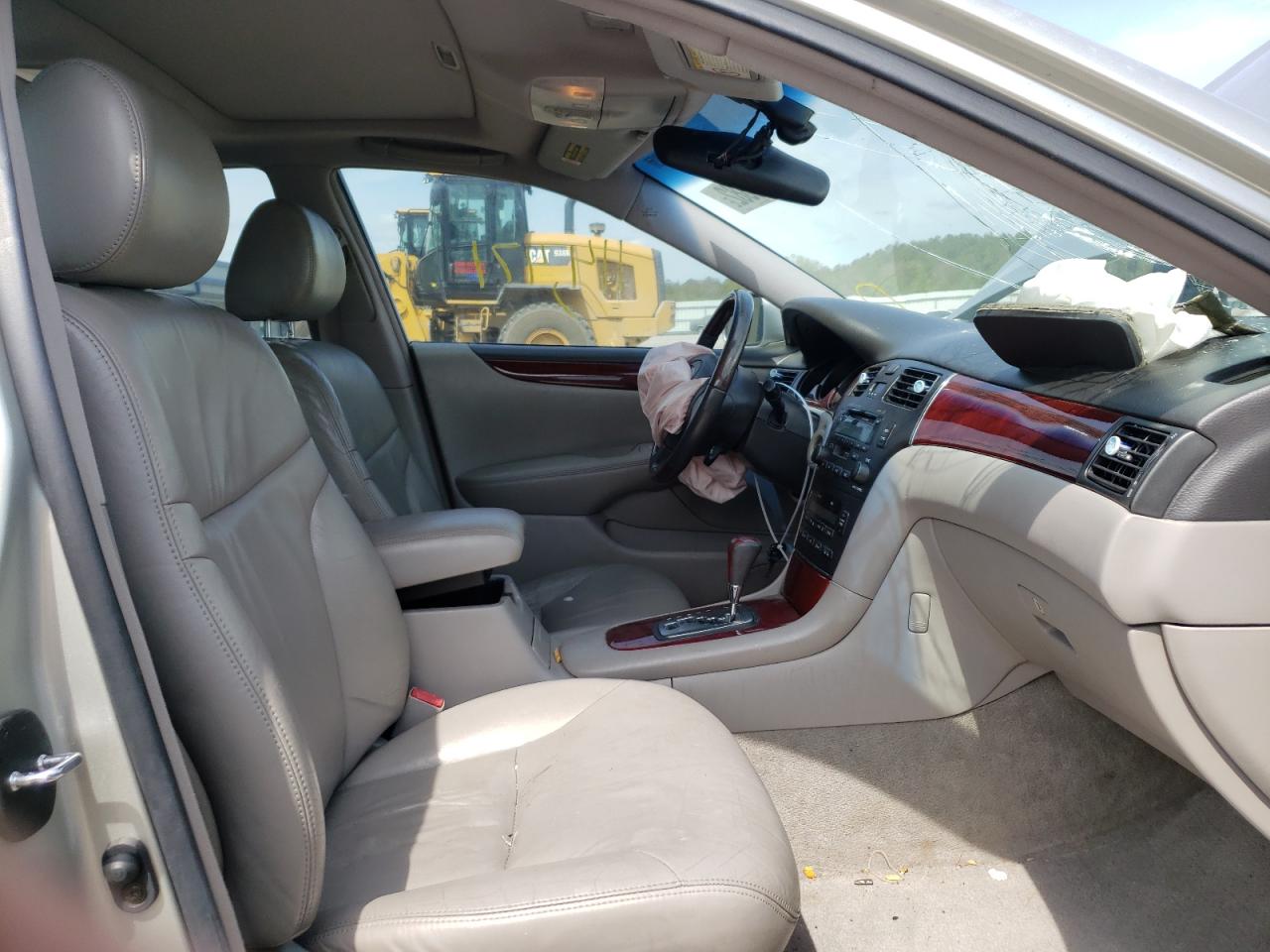 Photo 5 from auction – 2002 LEXUS ES 300 with VIN JTHBF30G525024367