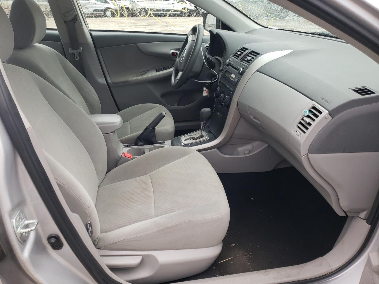 Photo 5 from auction – 2010 TOYOTA COROLLA BA with VIN 2T1BU4EE9AC299813