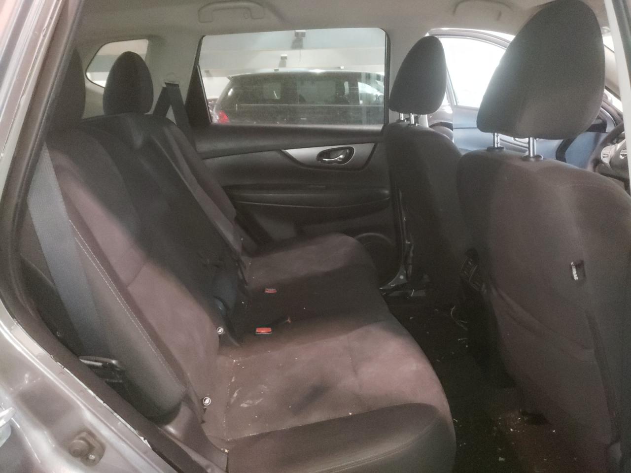 Photo 6 from auction – 2016 NISSAN ROGUE S with VIN KNMAT2MVXGP711509