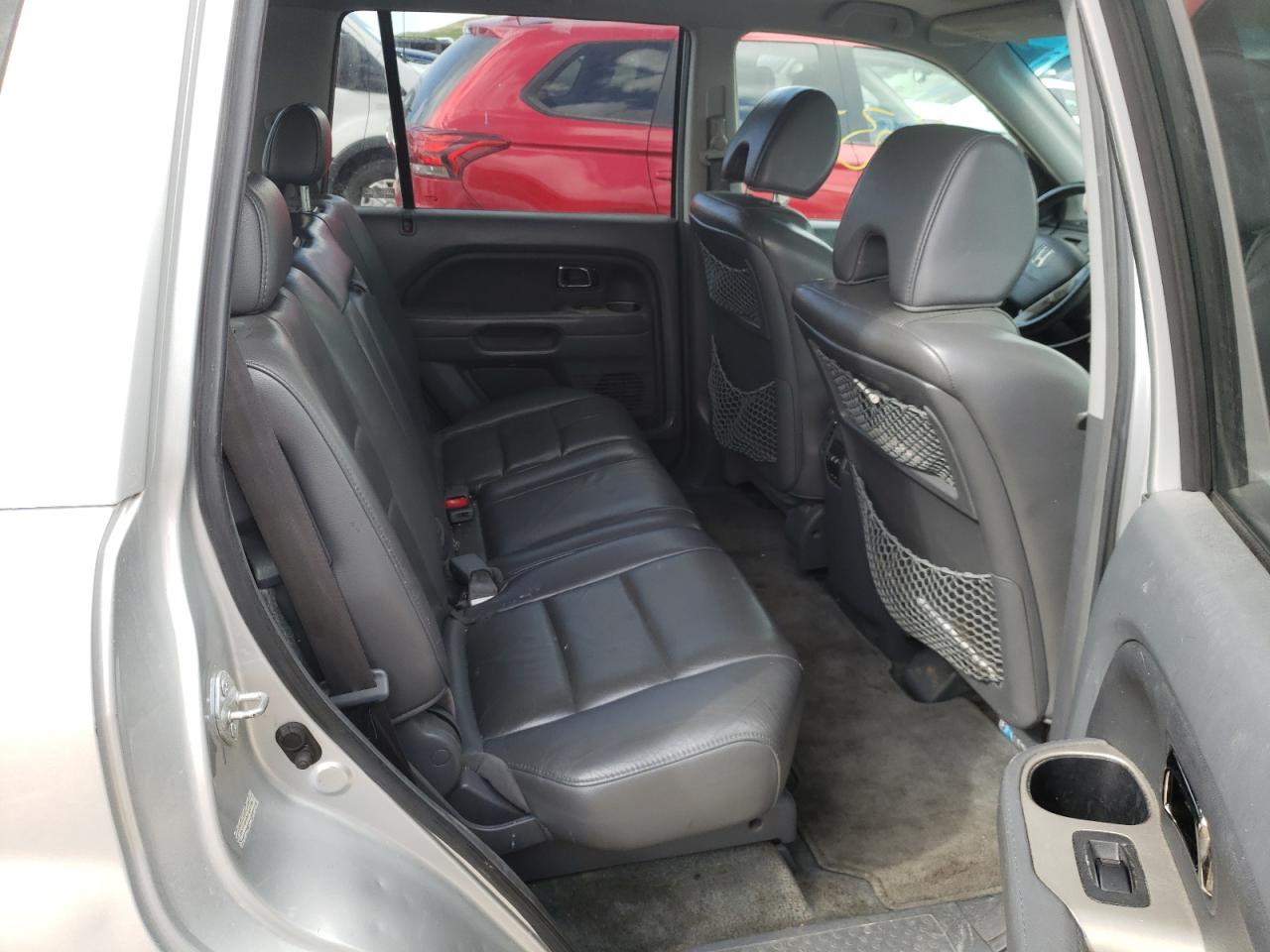 Photo 6 from auction – 2006 HONDA PILOT EX with VIN 2HKYF18696H560739