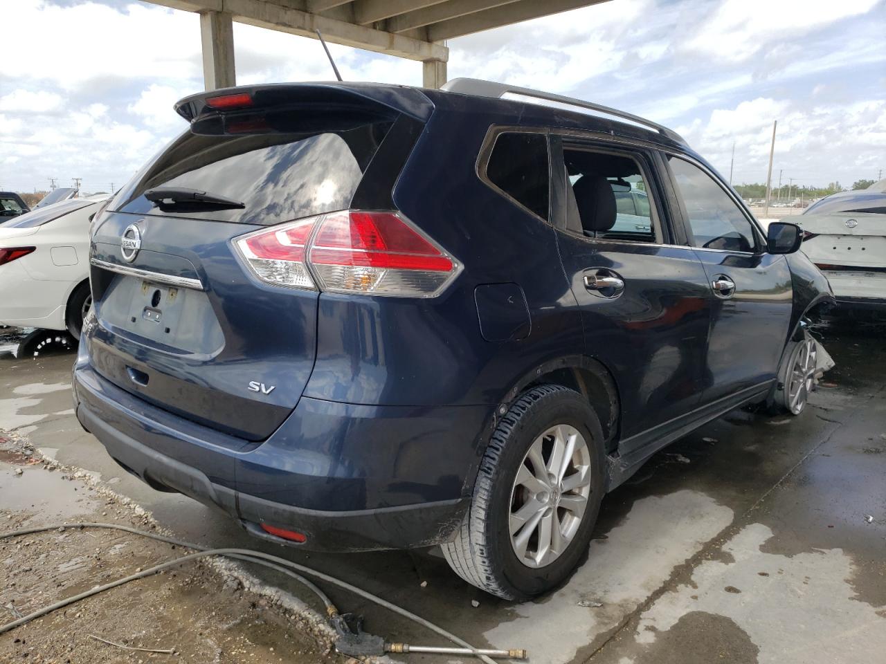 Photo 4 from auction – 2015 NISSAN ROGUE S with VIN KNMAT2MT5FP537717