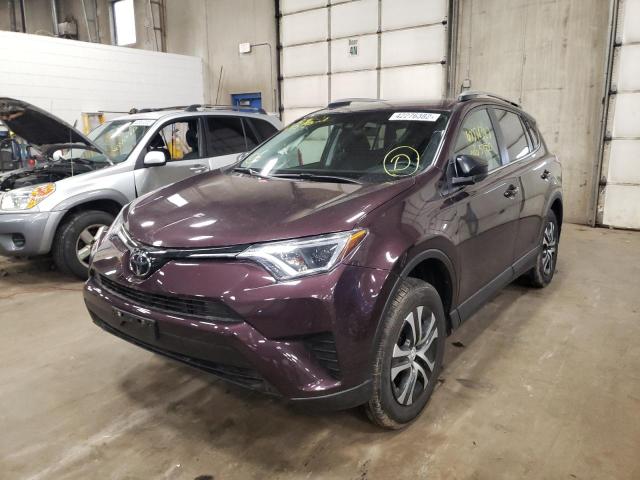 Zdjęcie 2 z aukcji – 2017 TOYOTA RAV4 LE z VIN 2T3BFREV5HW693476