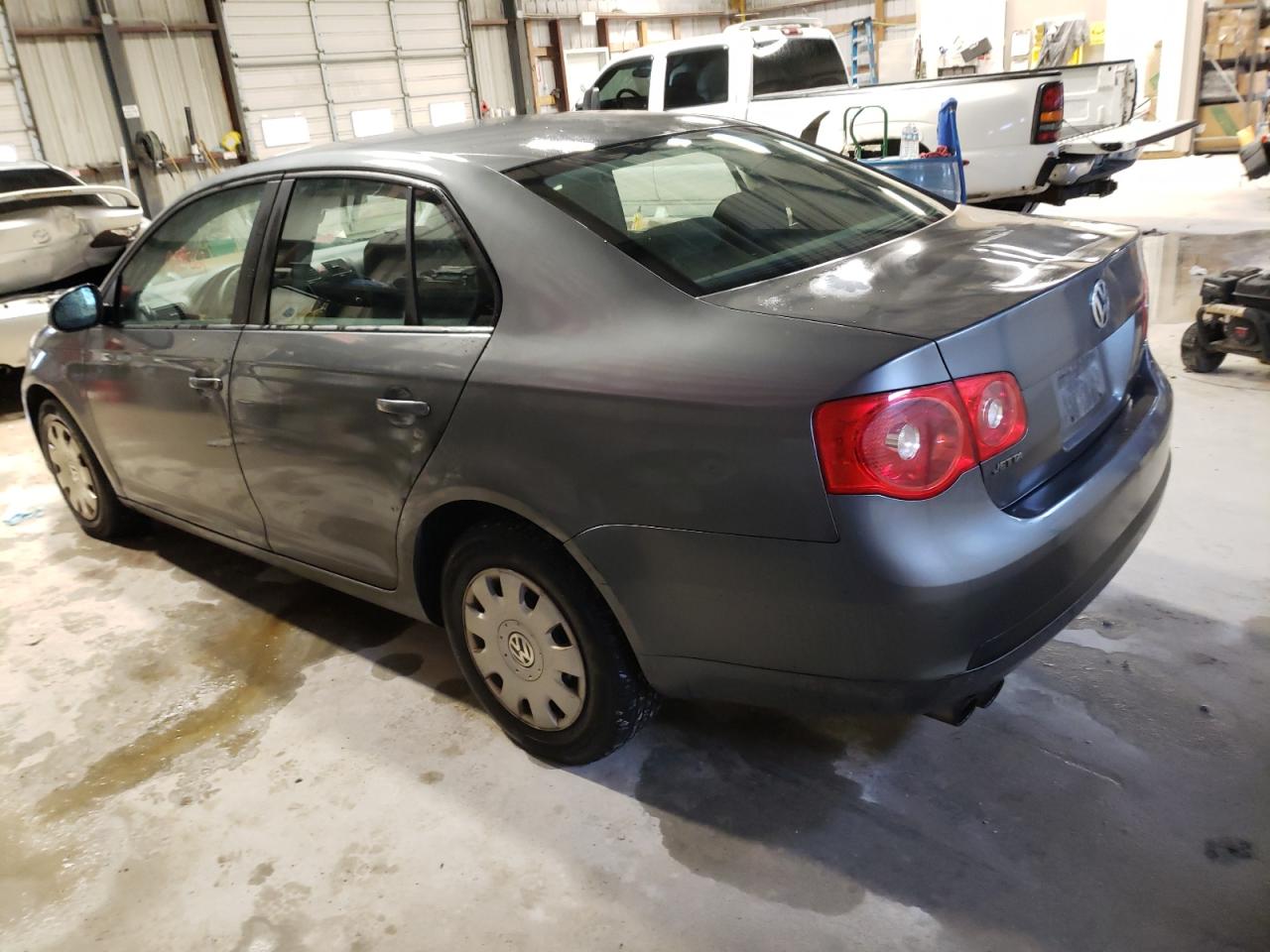 Photo 3 from auction – 2006 VOLKSWAGEN JETTA VALU with VIN 3VWPG71K76M674345