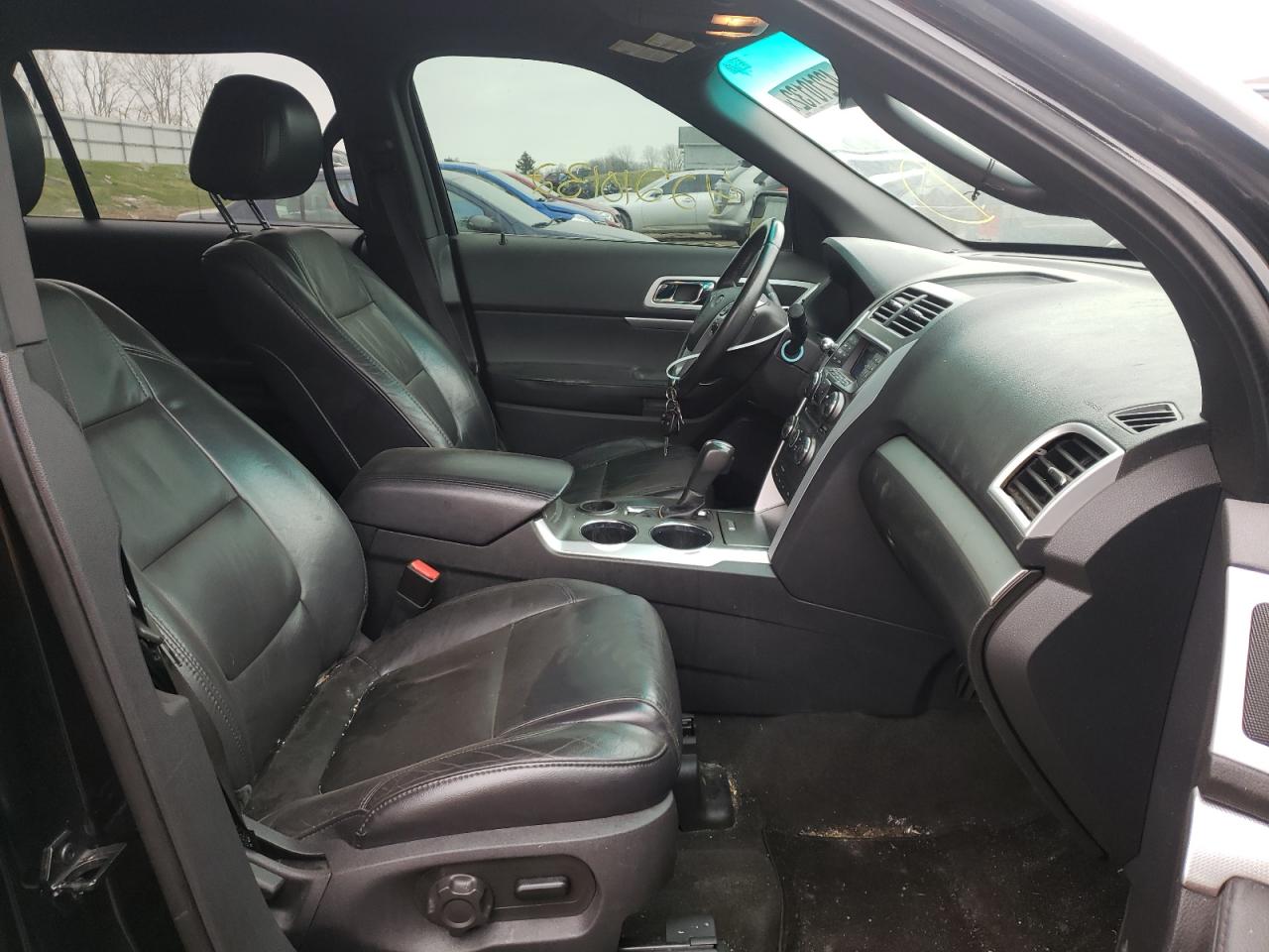 Photo 5 from auction – 2012 FORD EXPLORER X with VIN 1FMHK7D80CGA30922