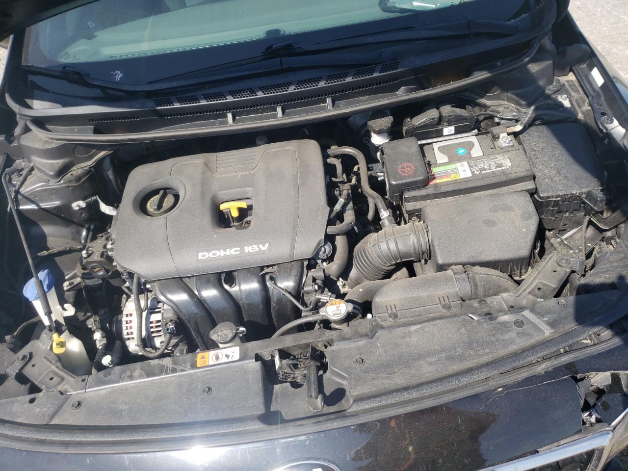 Photo 7 from auction – 2017 KIA FORTE LX with VIN 3KPFK4A74HE093891