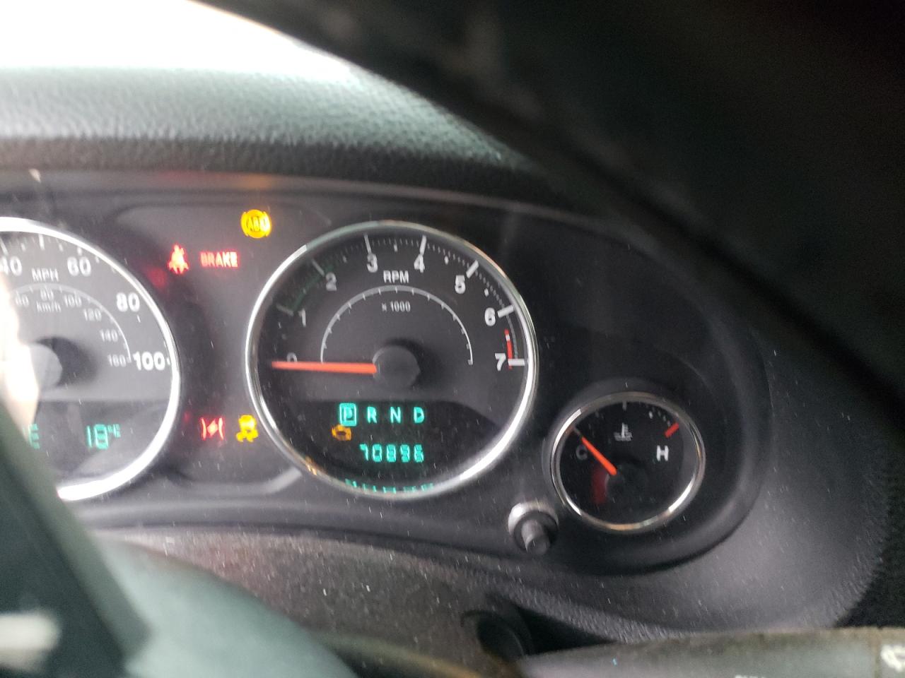 Photo 8 from auction – 2014 JEEP WRANGLER U with VIN 1C4BJWDG6EL205943