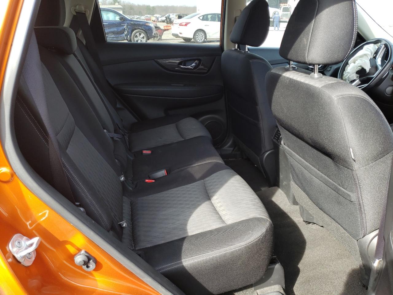 Photo 6 from auction – 2017 NISSAN ROGUE S with VIN JN8AT2MV9HW007295