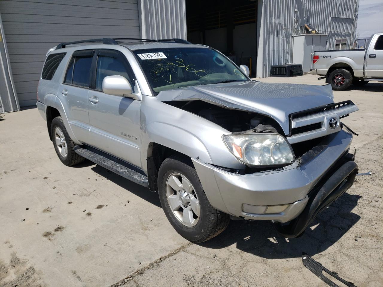 TOYOTA 4RUNNER LI 2005 with VIN JTEBT17R650046753 - Photo from auction