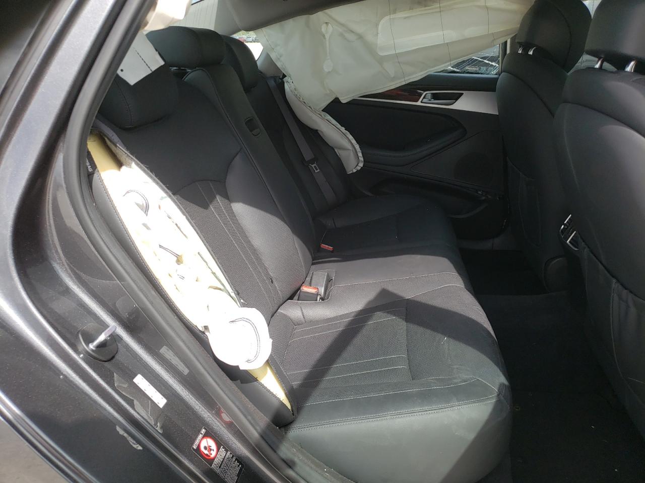 Photo 6 from auction – 2018 GENESIS G80 with VIN KMHGN4JE2JU223681