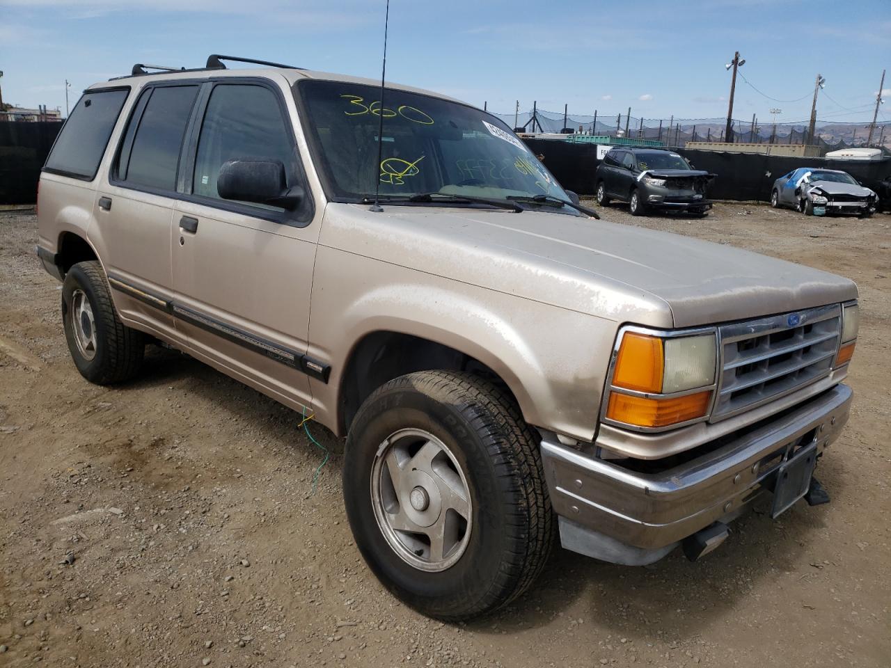 FORD EXPLORER 1992 with VIN 1FMDU34XXNUC11376 - Photo from auction