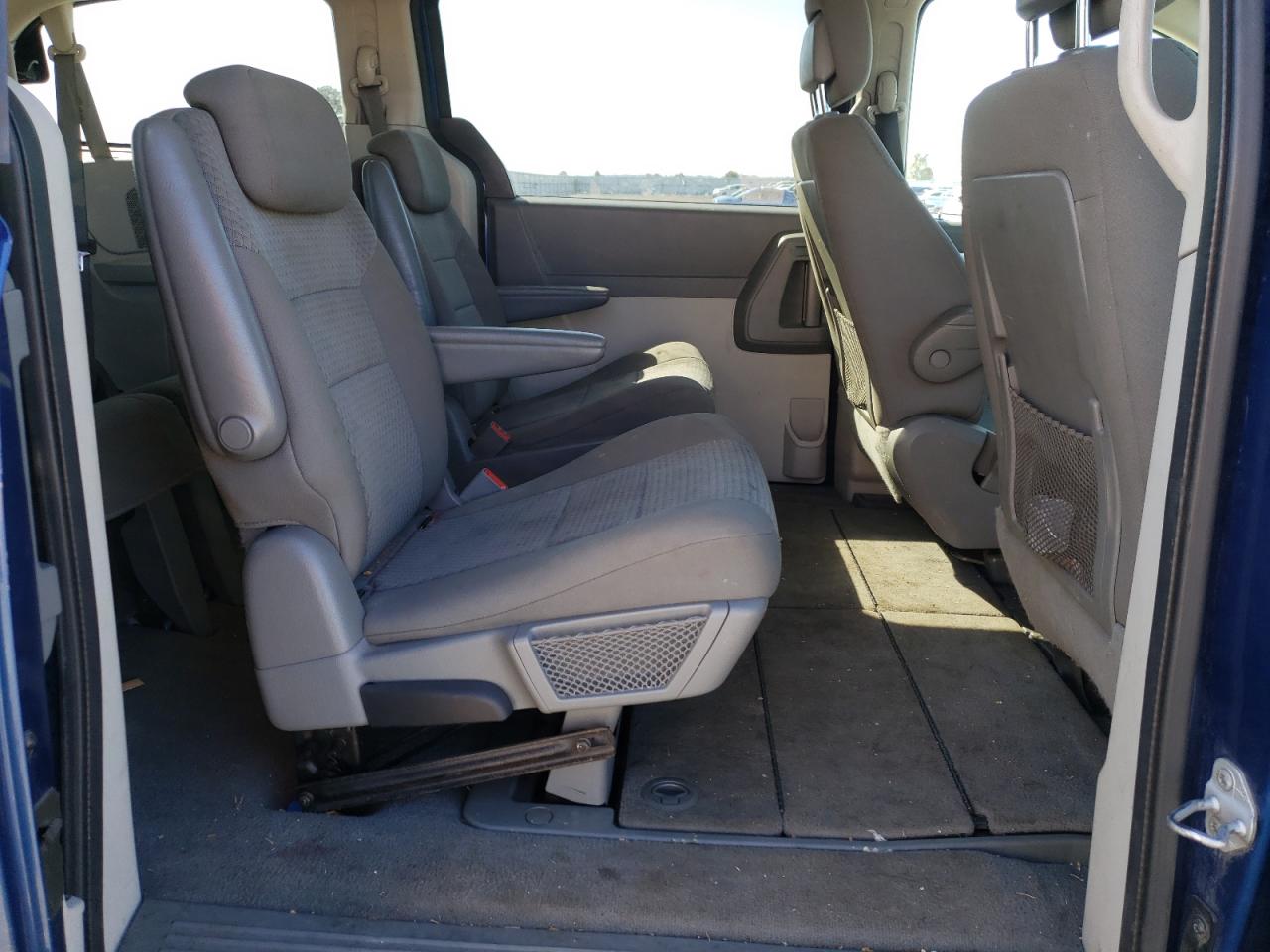 Photo 6 from auction – 2010 DODGE GRAND CARA with VIN 2D4RN4DEXAR340949
