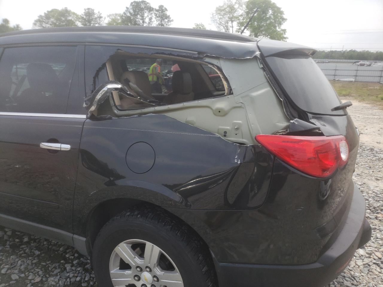 Photo 9 from auction – 2011 CHEVROLET TRAVERSE L with VIN 1GNKRJED2BJ323311