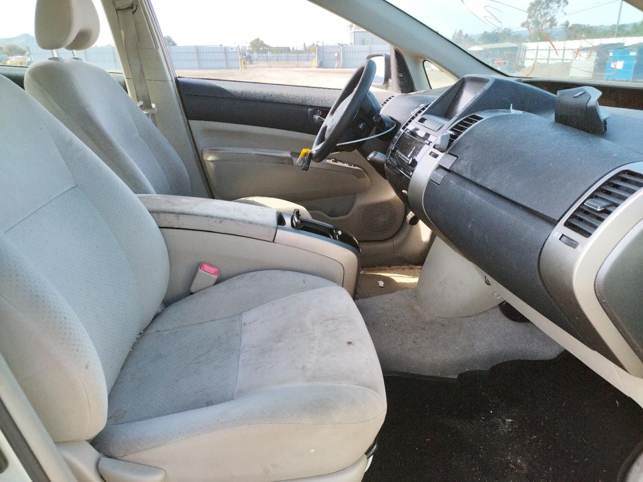 Photo 5 from auction – 2007 TOYOTA PRIUS with VIN JTDKB20U177619337