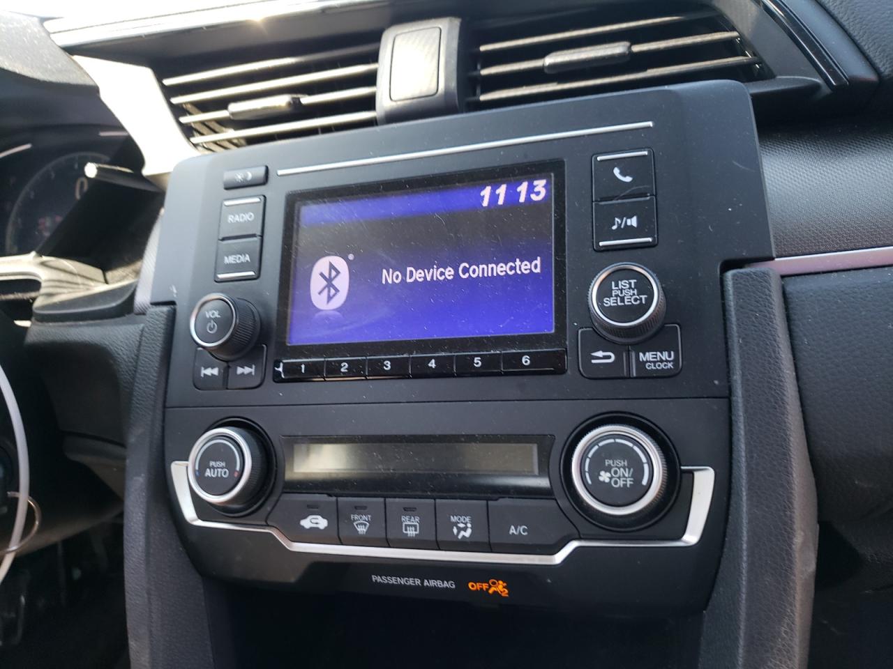 Photo 9 from auction – 2019 HONDA CIVIC LX with VIN 2HGFC2F68KH523517