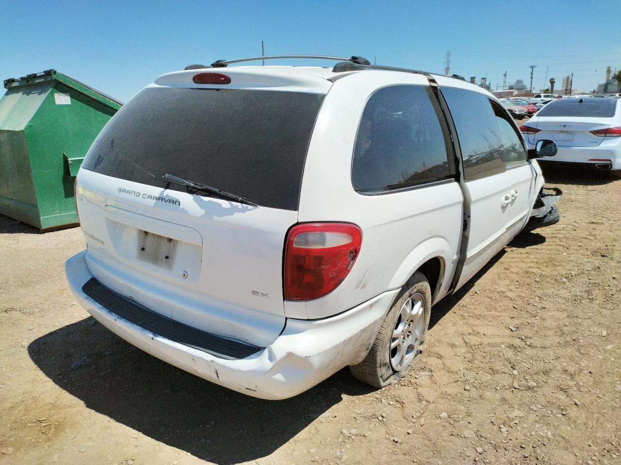 Photo 4 from auction – 2002 DODGE GRAND CARA with VIN 2B8GP74L52R520805