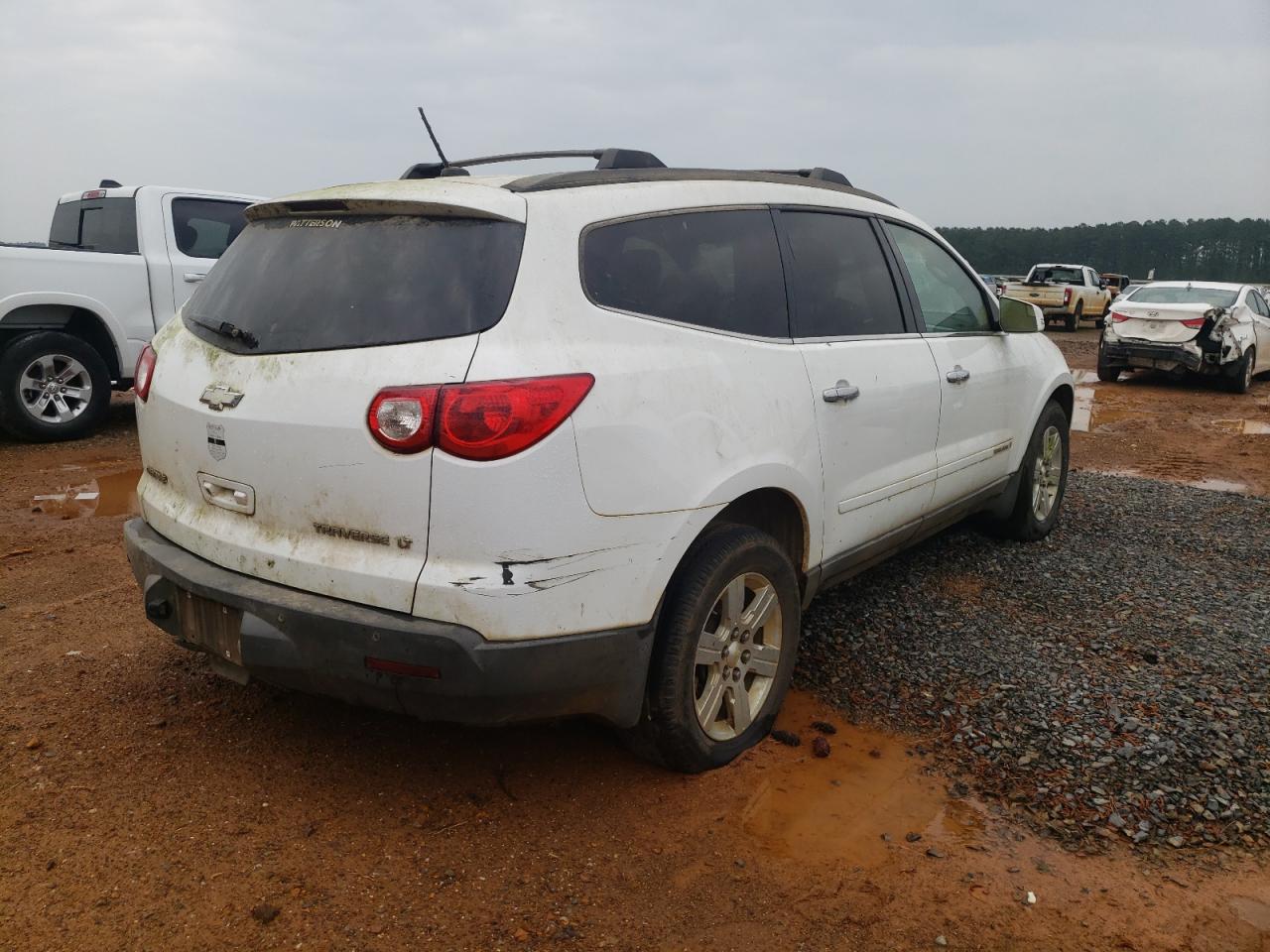 Photo 4 from auction – 2009 CHEVROLET TRAVERSE L with VIN 1GNER23D99S171165