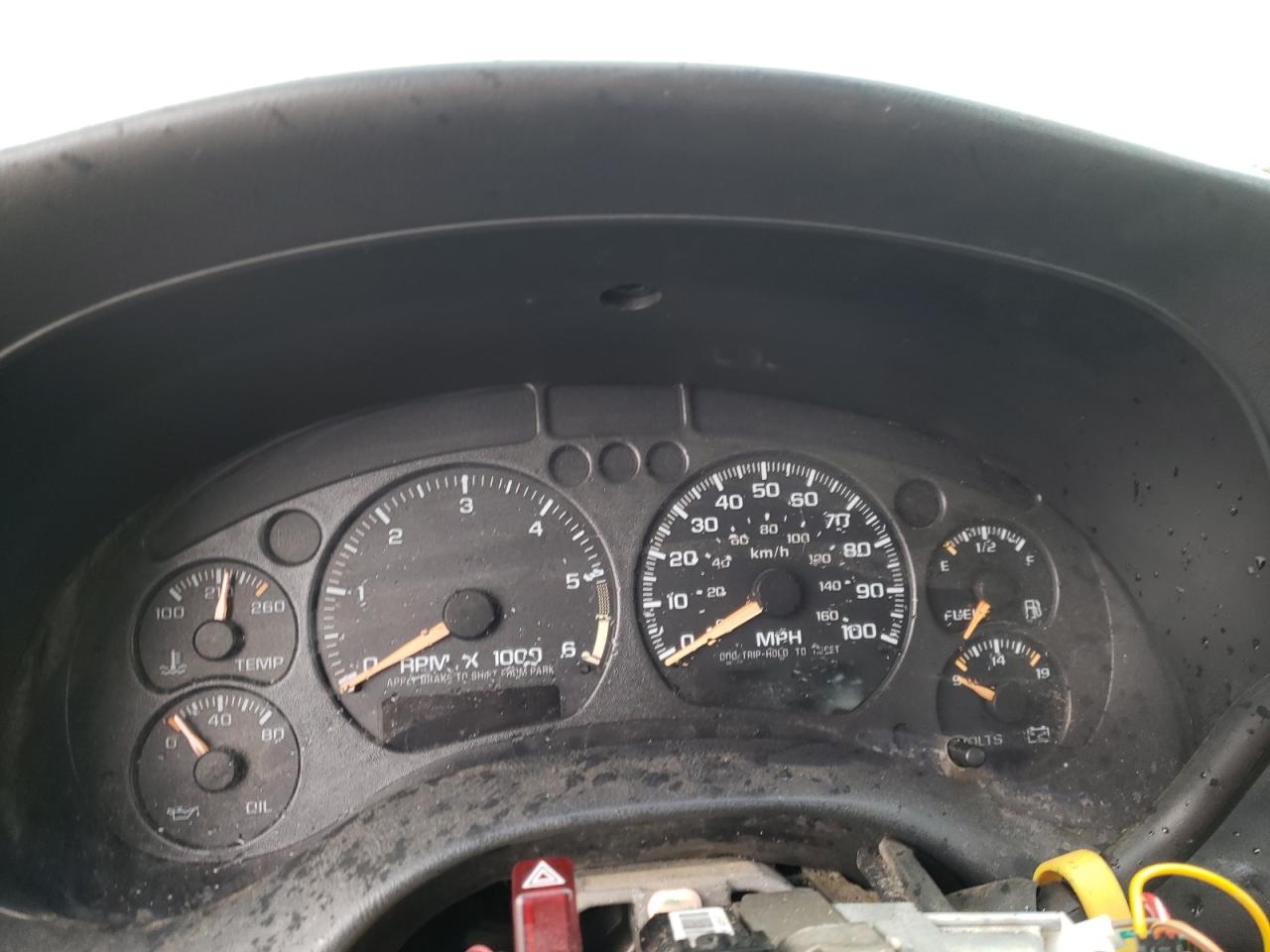 Photo 8 from auction – 2003 GMC SONOMA with VIN 1GTCS19X238246681