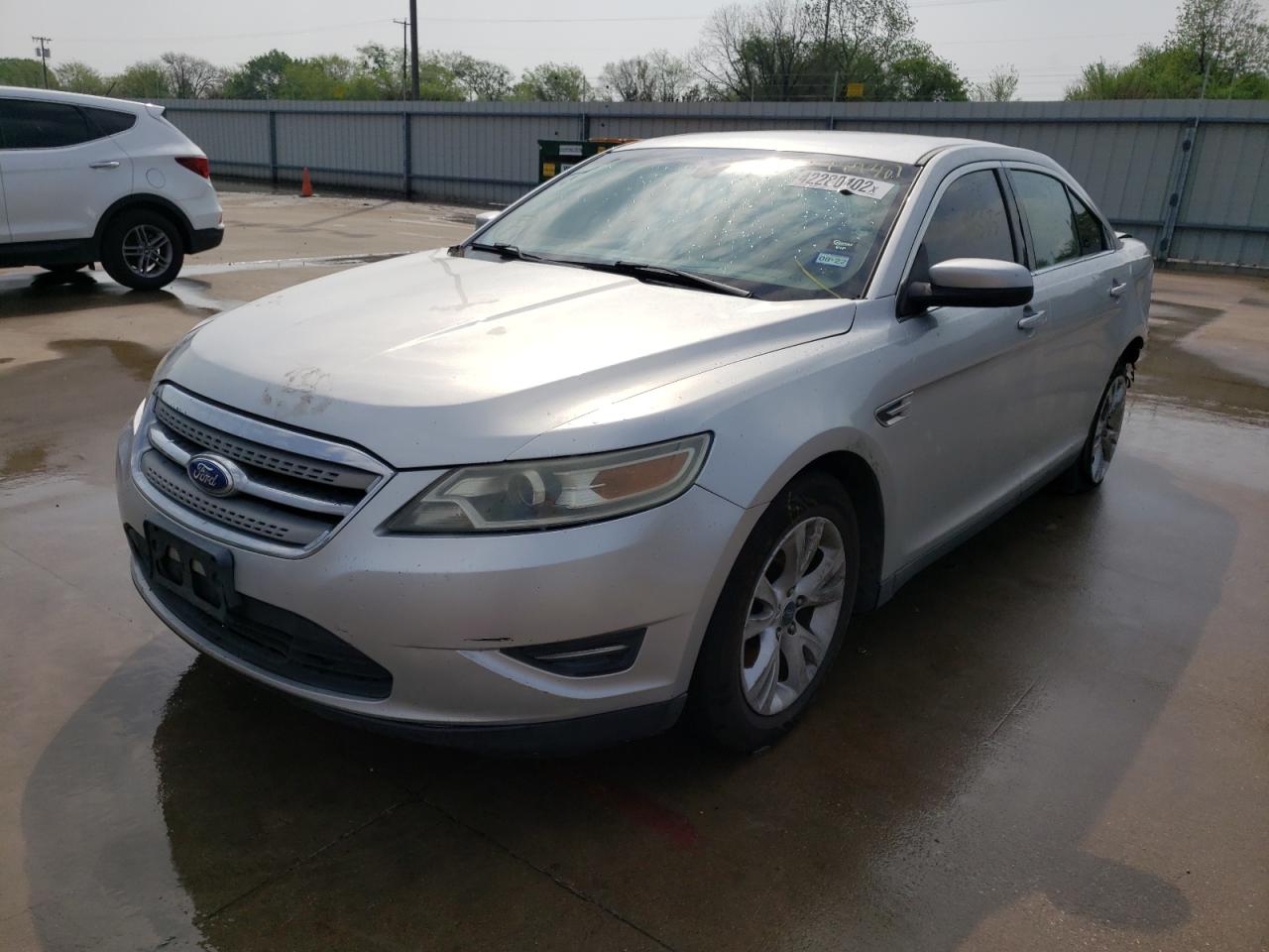 Photo 2 from auction – 2011 FORD TAURUS SEL with VIN 1FAHP2EW5BG189381
