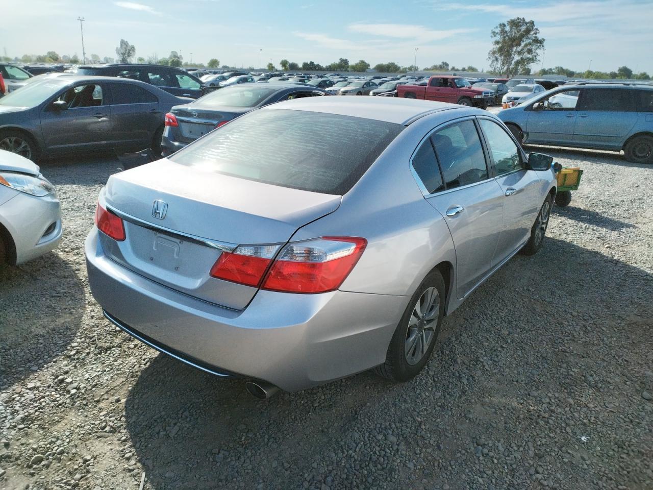 Photo 4 from auction – 2014 HONDA ACCORD EX with VIN 1HGCR2F75EA204461