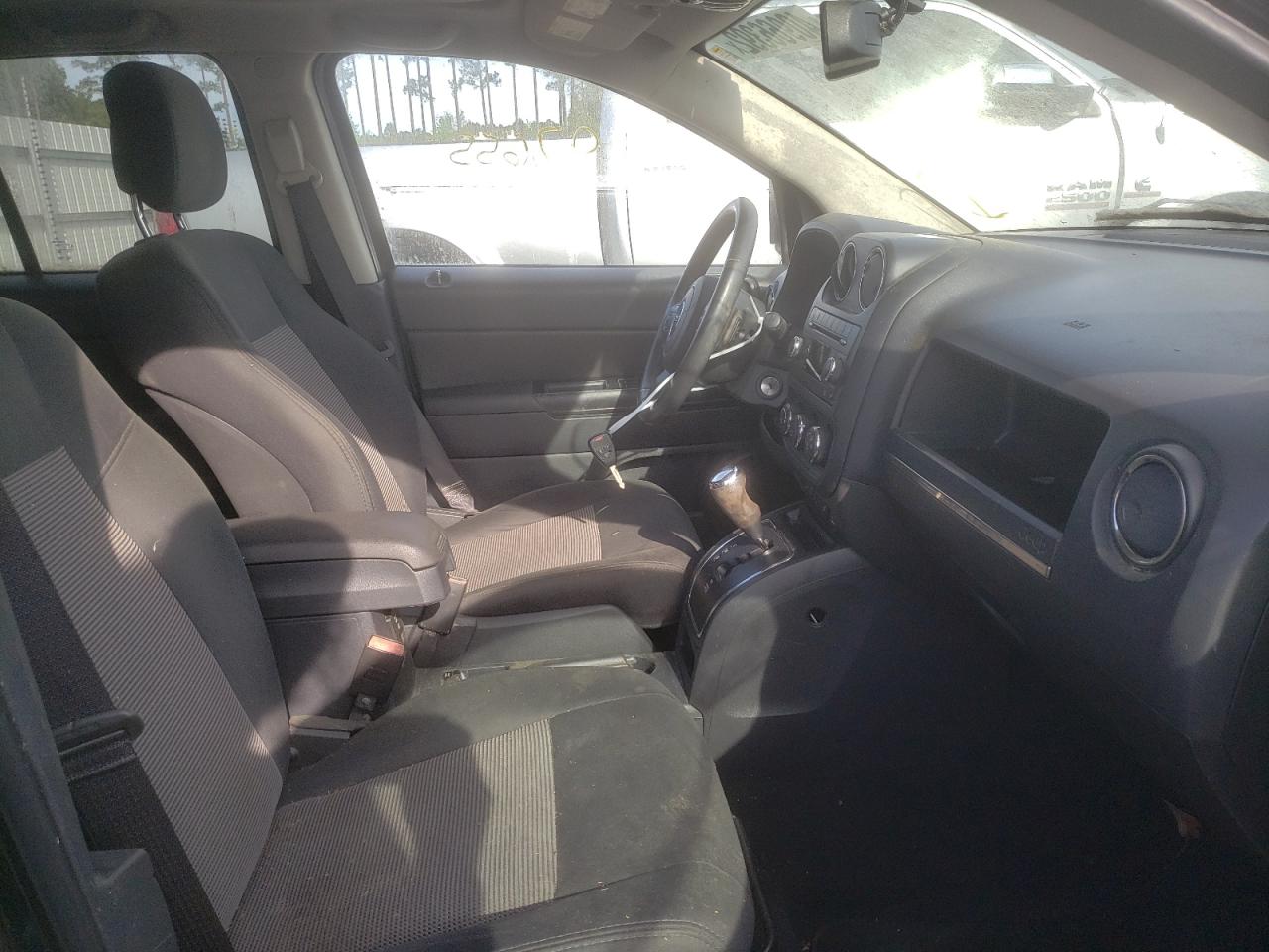 Photo 5 from auction – 2012 JEEP COMPASS LA with VIN 1C4NJDEB3CD538063