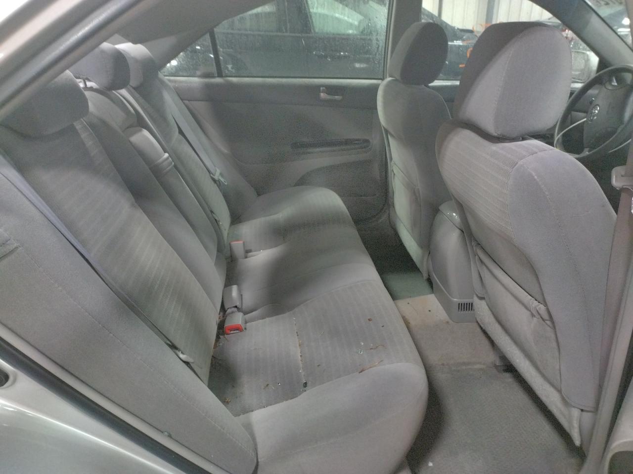 Photo 6 from auction – 2005 TOYOTA CAMRY LE with VIN 4T1BE32K85U077916