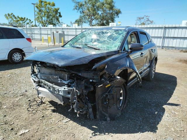 Photo 2 from auction – 2019 LINCOLN MKC RESERV with VIN 5LMCJ3C98KUL12433