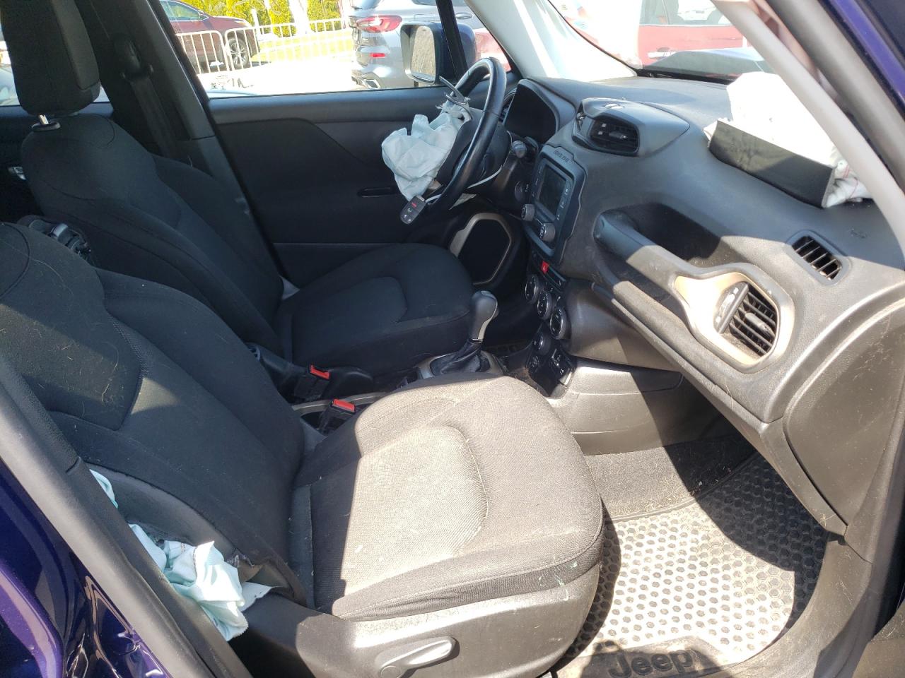 Photo 5 from auction – 2017 JEEP RENEGADE L with VIN ZACCJBBB5HPF15408