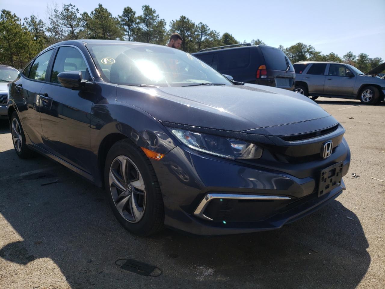 HONDA CIVIC LX 2019 with VIN 2HGFC2F68KH523517 - Photo from auction